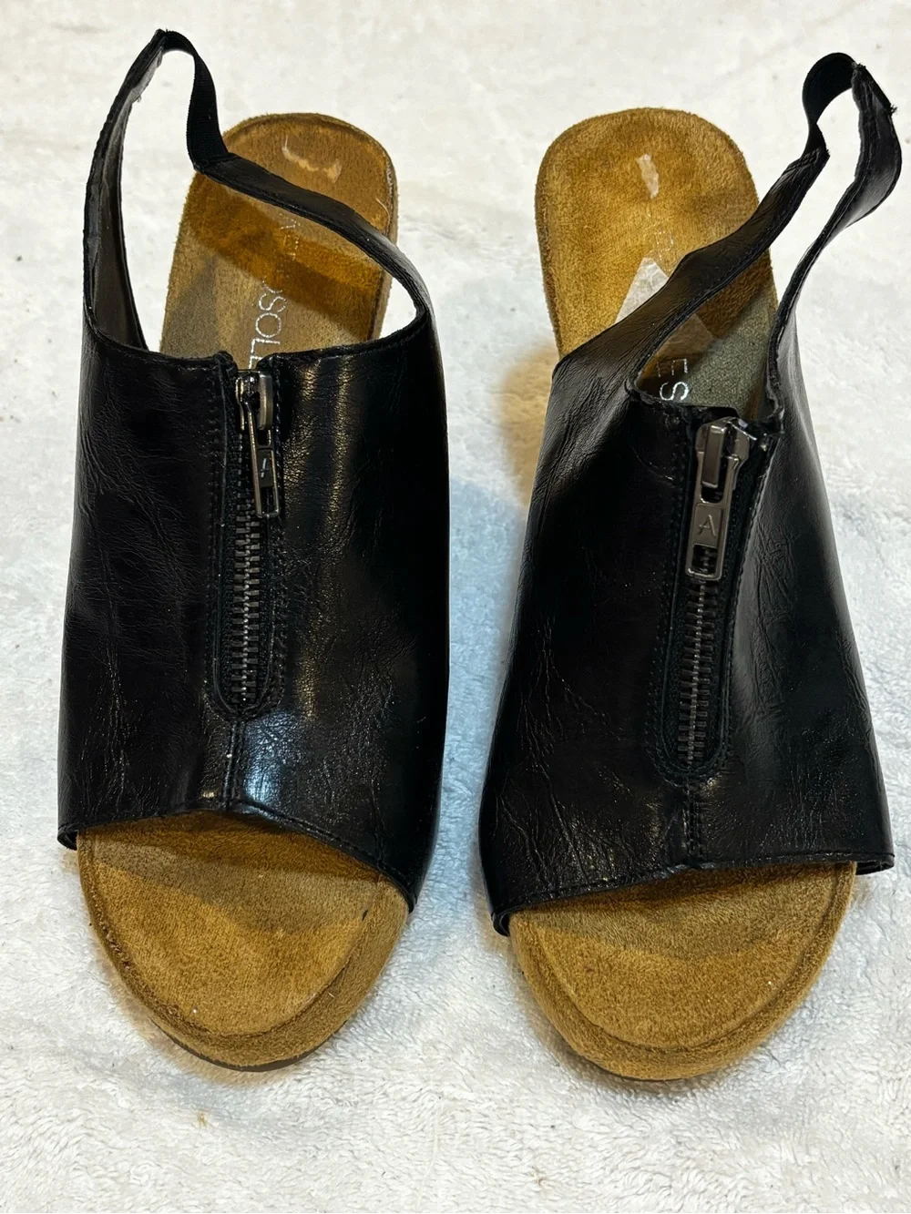 Almost Brand New Wedges By Aerosoles - SZ 7M - Wedge Height 3.5 Inches - box 12